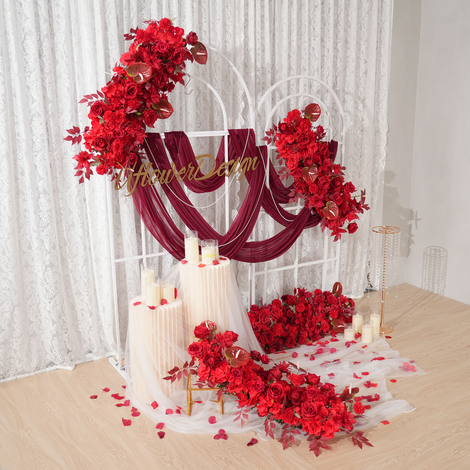 Uflower Fila di fiori rossi Ar - Flower Wall Panel recensione e prezzo