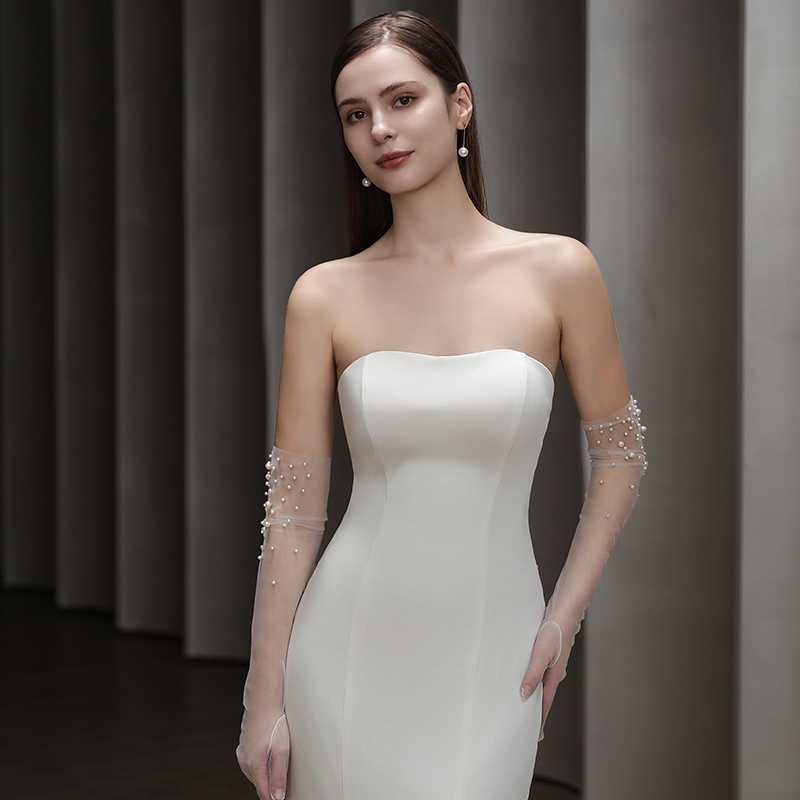 Guanti da sposa pesanti fatti  - Event Suppliers recensione e prezzo