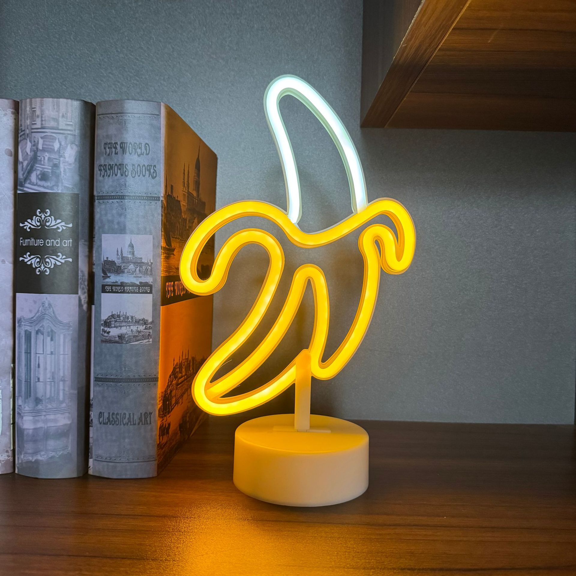 Lampada da Tavolo LED Neon con - Neon Sign Party recensione e prezzo